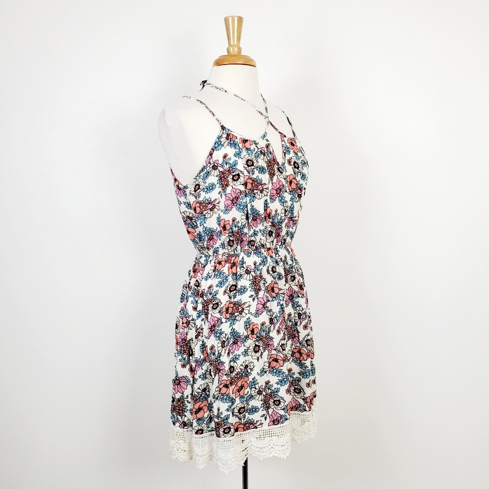 Wild Daisy Sleeveless Floral Sundress‎ Womens Size L Crochet Hem Elastic Waist - Picture 2 of 12